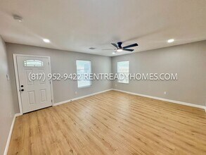 6843 Hopper Rd in Houston, TX - Building Photo - Building Photo