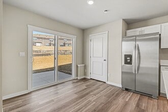 8817 N 167th St in Bennington, NE - Foto de edificio - Building Photo