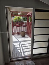 10951 Cypress Rd in Pembroke Pines, FL - Building Photo - Building Photo