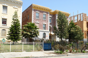 836 Fedora St in Los Angeles, CA - Building Photo