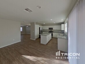 8901 Pine Mission Ave in Las Vegas, NV - Building Photo - Building Photo