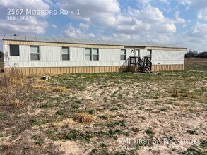 2567 Mogford Rd in San Antonio, TX - Building Photo - Building Photo