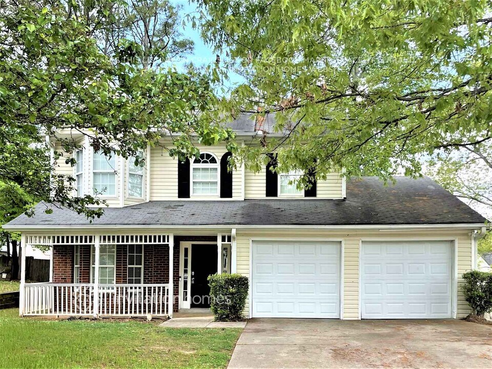 521 Oak Vista Ct in Lawrenceville, GA - Building Photo