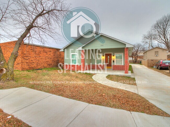 212 N Flood Ave in Norman, OK - Building Photo - Building Photo