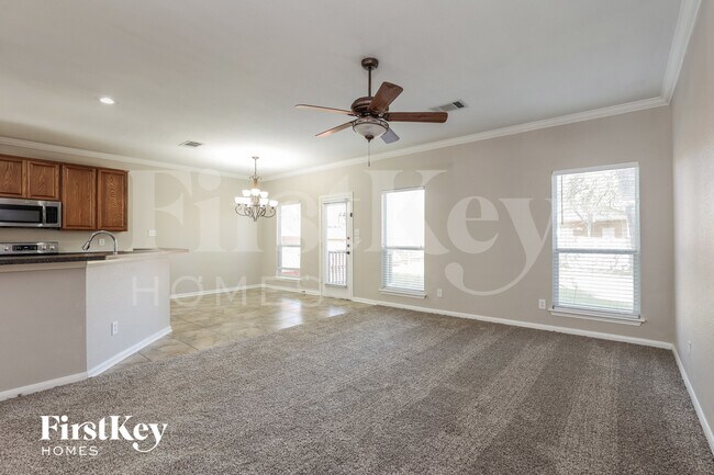 33 Branwood in San Antonio, TX - Building Photo - Building Photo