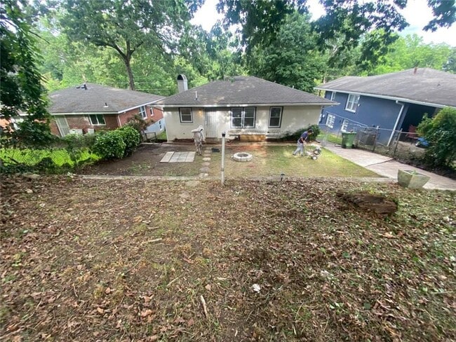 257 Barfield Ave SW in Atlanta, GA - Building Photo - Building Photo