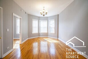 3528 W Palmer St, Unit 2 in Chicago, IL - Building Photo