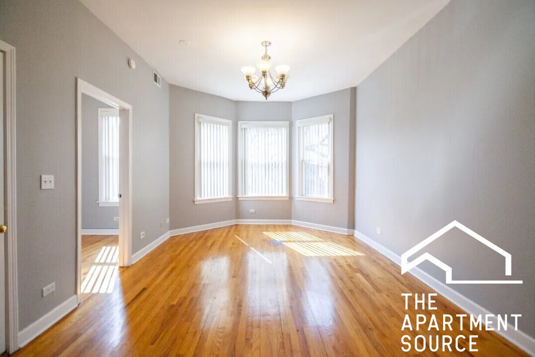 3528 W Palmer St, Unit 2 in Chicago, IL - Building Photo