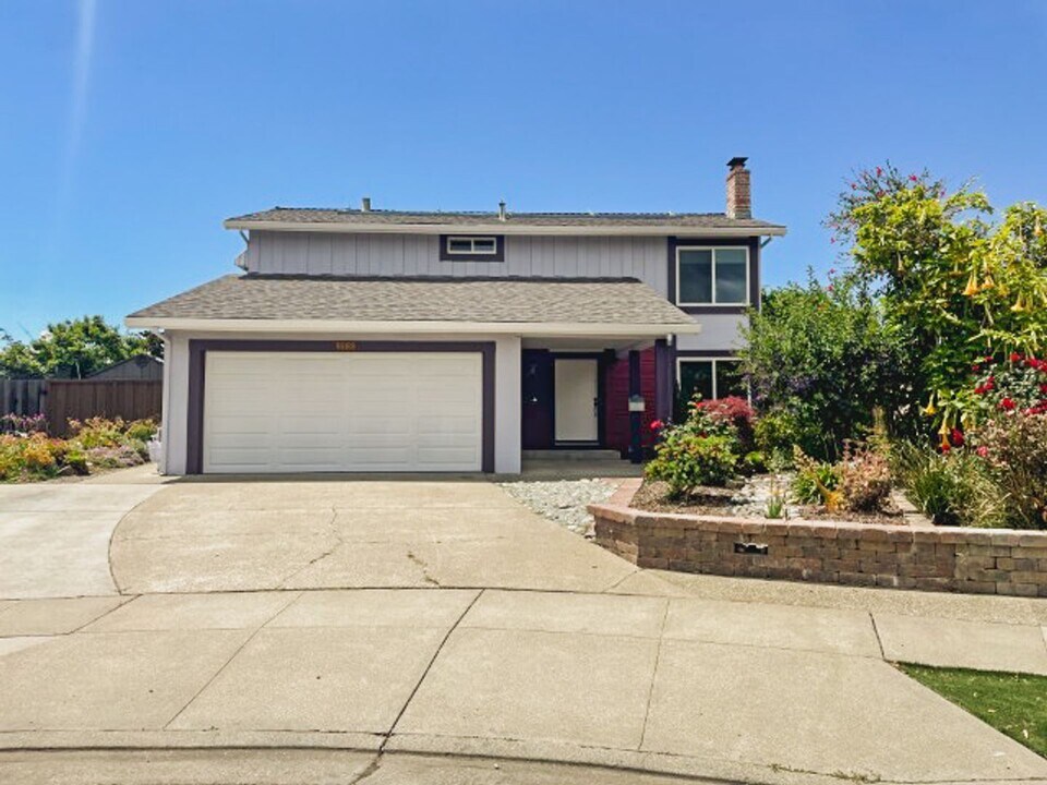 3585 Surry Pl in Fremont, CA - Building Photo