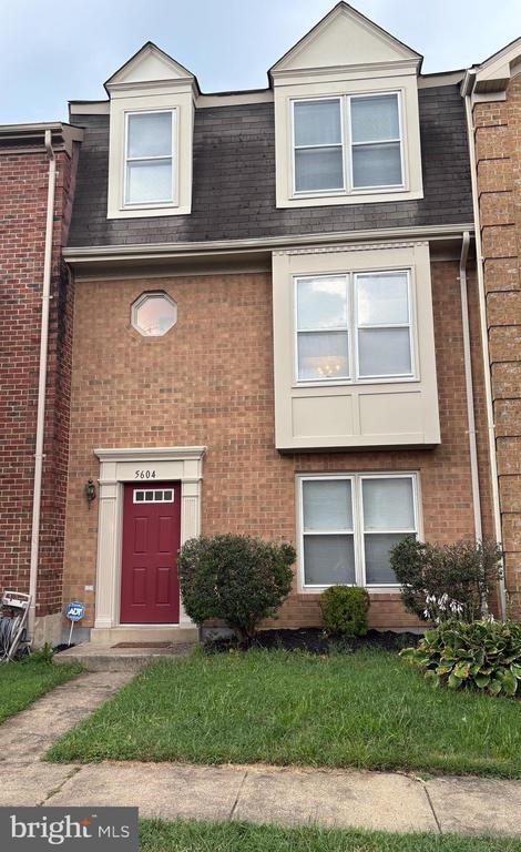 5604 Gresham Ln in Centreville, VA - Building Photo - Building Photo
