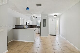 5758 NW 48th Ave in Coconut Creek, FL - Building Photo - Building Photo