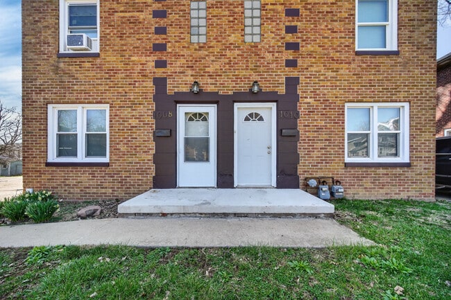 property at 1008 Kingman Cir