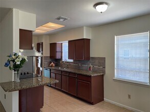 8830 Sharpcrest St in Houston, TX - Building Photo - Building Photo