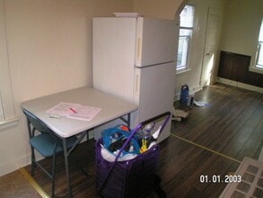 2233 Buchanan Ave SW, Unit 2 in Grand Rapids, MI - Foto de edificio - Building Photo