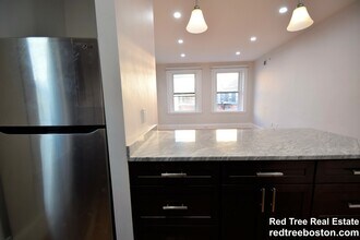 48 Gloucester St, Unit 3 in Boston, MA - Building Photo - Building Photo