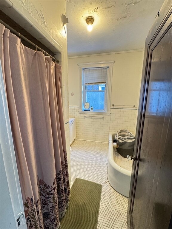 2021 Commonwealth Ave, Unit #1 in Boston, MA - Foto de edificio - Building Photo