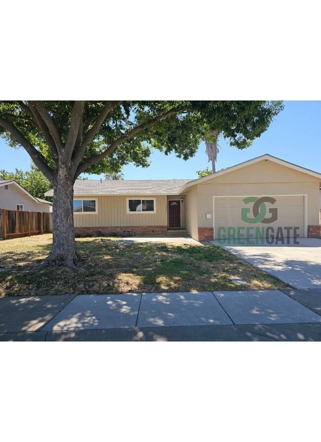 property at 1825 Manzanita Dr
