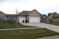 203 SW Springfield Dr in Ankeny, IA - Building Photo - Building Photo