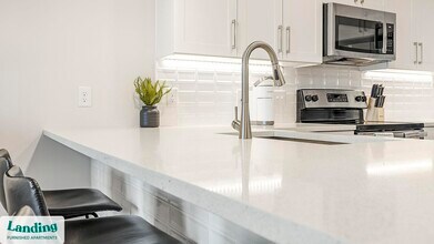 15950 Chase Hill Blvd, Unit 9205 in San Antonio, TX - Foto de edificio - Building Photo