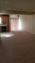 Timbers East in Kansas City, MO - Building Photo