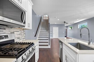 312 Delmar Ave in Austin, TX - Building Photo - Building Photo