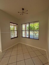 1074 Bluewood Ter in Weston, FL - Building Photo - Building Photo