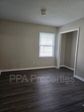 2404 Francis St in Durham, NC - Building Photo - Building Photo