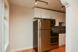 2425 N Kedzie in Chicago, IL - Foto de edificio - Building Photo