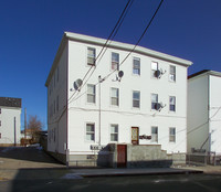 992 Pine St in Fall River, MA - Building Photo - Building Photo