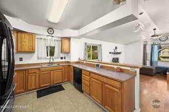 1220 Woodstock Dr in Palmer, AK - Building Photo - Building Photo