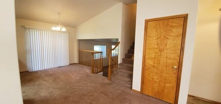 201 S Riverwood Ct in Post Falls, ID - Building Photo - Building Photo