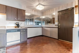 310 George St in Bensenville, IL - Building Photo - Building Photo