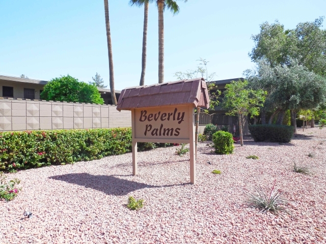 Beverly Palms in Phoenix, AZ - Foto de edificio