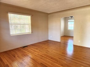 733 Buena Vista Ave in Ormond Beach, FL - Building Photo - Building Photo