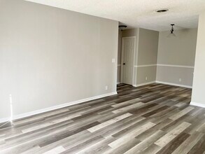 110 Heywood Rd, Unit 15b in Arden, NC - Building Photo - Building Photo