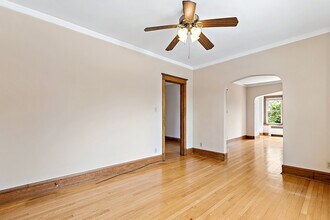 3936 N Marshfield Ave in Chicago, IL - Building Photo - Building Photo