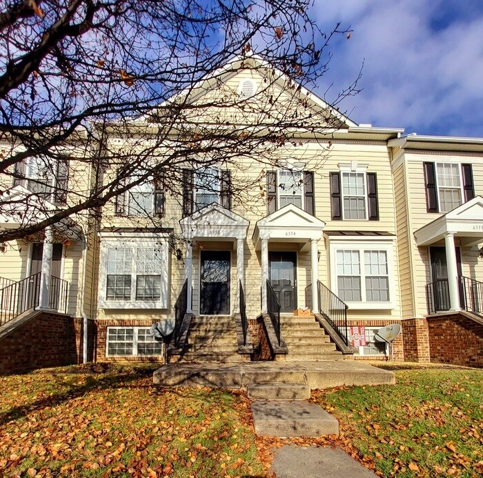 6350 Needletail Rd in Columbus, OH - Building Photo
