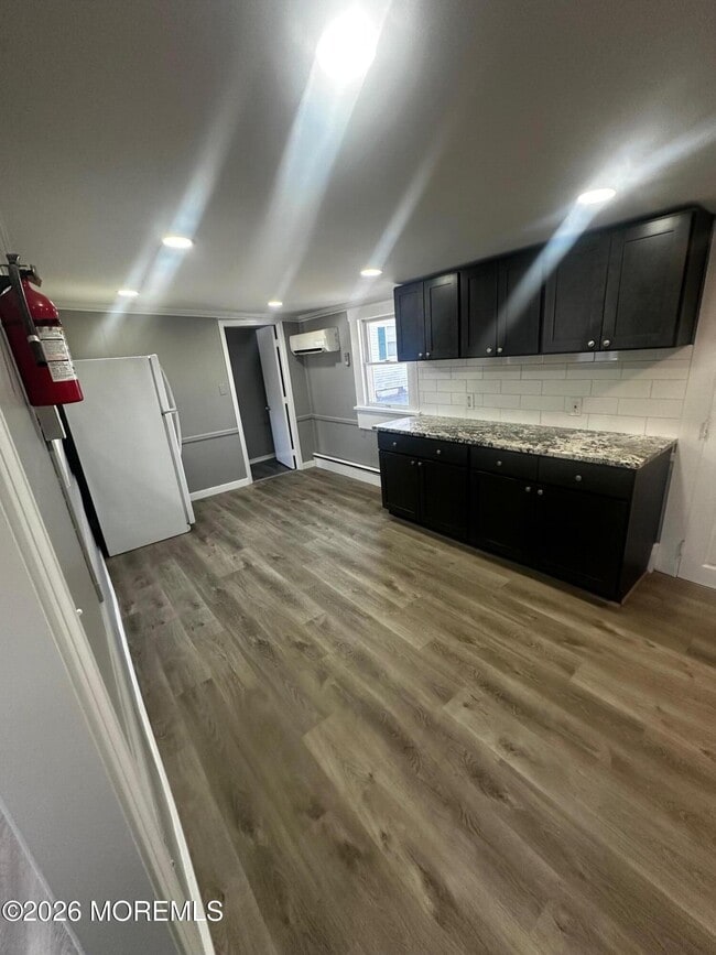 114 W 4th St in Howell, NJ - Building Photo - Building Photo