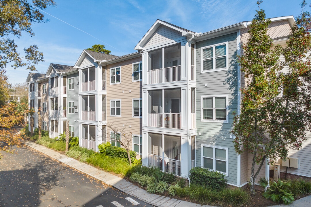 Regatta on James Island in Charleston, SC - Building Photo