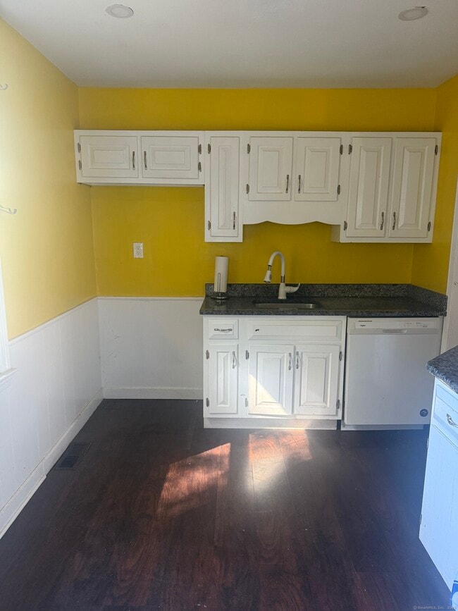 770 Broadbridge Rd in Bridgeport, CT - Building Photo - Building Photo