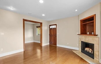 8440 Via Mallorca in San Diego, CA - Building Photo - Building Photo