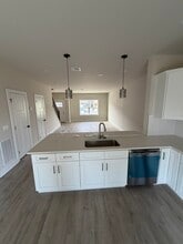 1411 Greenview Dr, Unit Greenview towns in Bethlehem, PA - Foto de edificio - Building Photo