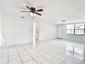 7235 Potomac Dr in Port Richey, FL - Building Photo - Building Photo