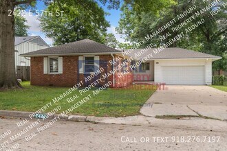 2422 E 57th St in Tulsa, OK - Building Photo - Building Photo