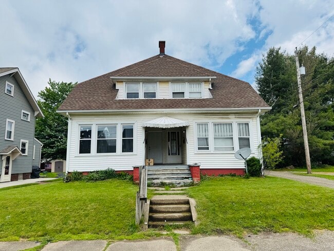 1301 Woodward Pl NW, Unit East Side