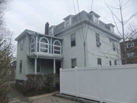 11 Walden St in Cambridge, MA - Building Photo