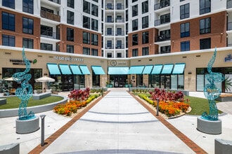 Radius Orlando Apartments in Orlando, FL - Building Photo - Building Photo