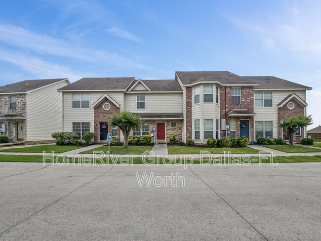property at 5829 Giddyup Ln