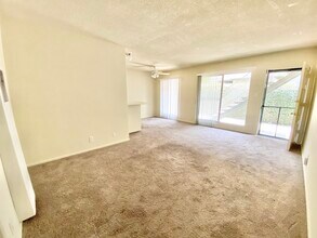 3337 Mentone Ave in Los Angeles, CA - Building Photo - Building Photo