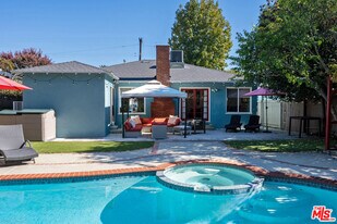 4909 Van Noord Ave in Los Angeles, CA - Building Photo
